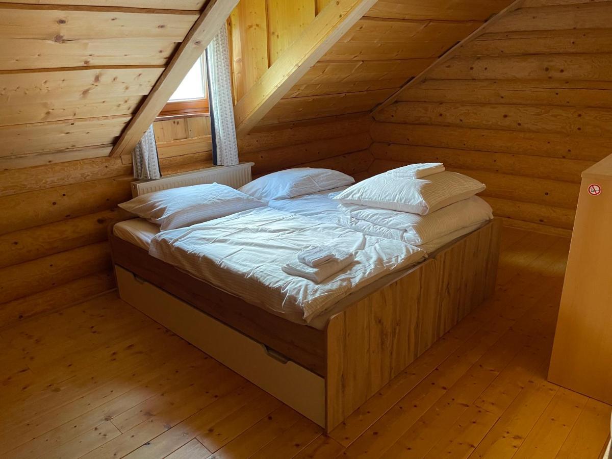 Trinity Log Cabin Wellness Resort Štrba 外观 照片